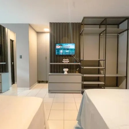 Apartamento Zona 7 Uem Wi-Fi Smart 4P Lp15 Maringa Exterior photo